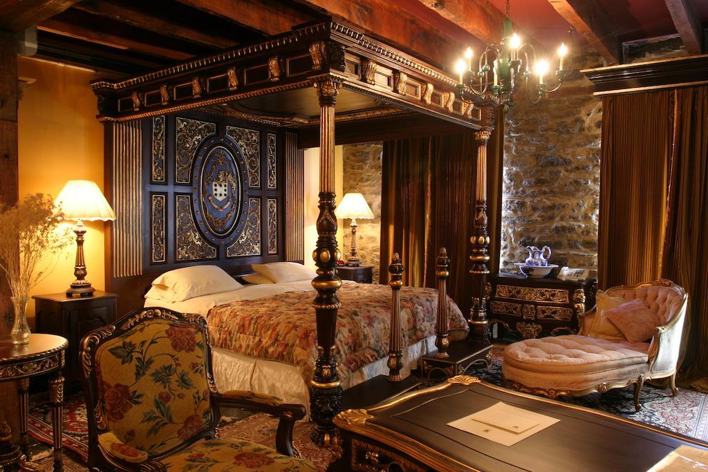 Hotel Pierre Du Calvet Montreal Ngoại thất bức ảnh